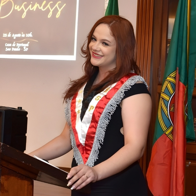 Gabriela L. Aguiar